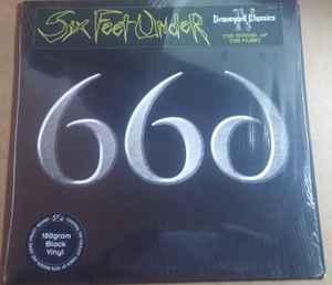 LP gebruikt - Six Feet Under - Graveyard Classics IV: The..., Cd's en Dvd's, Vinyl | Hardrock en Metal, Zo goed als nieuw, Verzenden