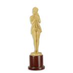 A WOODEN SCULPTURE OF THE SAD GIRL (Beeldjes - Decoratie), Verzenden