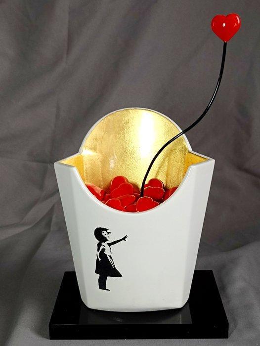 XTC Artist - Mc Banksy Red Gold 19cm, Antiek en Kunst, Kunst | Designobjecten