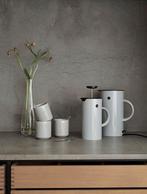 Stelton EM77 Waterkoker - 1,5L - Lichtgrijs, Huis en Inrichting, Woonaccessoires | Overige, Verzenden, Zo goed als nieuw