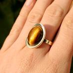 Gouden ring met tijgeroog (vintage, geelgoud), Sieraden, Tassen en Uiterlijk, Ringen, 18 tot 19, Gebruikt, Overige kleuren, Ophalen of Verzenden