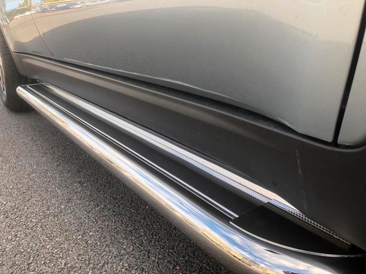 Hyundai Tucson sidebars 60 mm met RVS trede / ACTIE, Auto diversen, Auto-accessoires, Nieuw, Ophalen of Verzenden