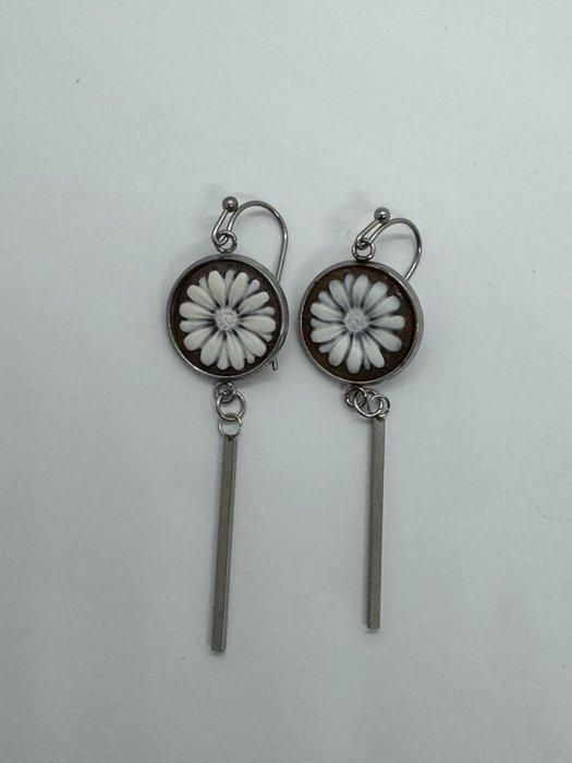 Staal - Oorbellen, Antiek en Kunst, Curiosa en Brocante