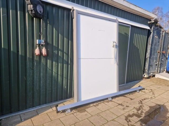 Koelcel / Vriescel schuifdeur 140 x 226 cm, Zakelijke goederen, Horeca | Keukenapparatuur, Koelen en Vriezen