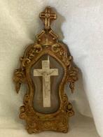 Crucifix - Hout, Verre Bombé - 1850-1900 - Heiligedraam