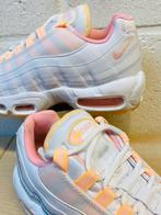 Nike - Veterschoenen - Maat: EU 37.5, Nieuw