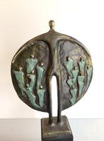 Corry Ammerlaan - sculptuur, “ Bescherming “ zeldzaam - 25