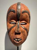 Old Rare African Suku Yaka mask - Congo. (Zonder, Antiek en Kunst