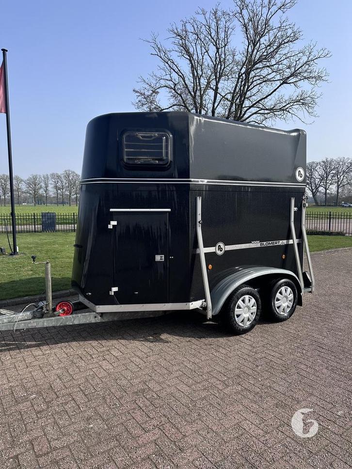 Blomert 2 Paards paardentrailer! Met Zadelkamer!, Dieren en Toebehoren, Paarden en Pony's | Trailers en Aanhangwagens, Zo goed als nieuw