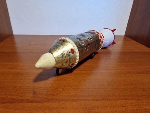 Daiya - Blikken speelgoedauto - Large Battery Operated Space, Antiek en Kunst, Antiek | Speelgoed
