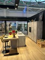 Nolte showroomkeuken SALE – Stone – Beton incl. Apparatuur, Overige typen, Nieuw, Kunststof, Met kookeiland