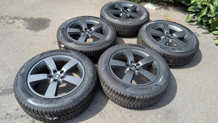 Defender L663 20 Inch Set Winterbanden Satin Grey Style 5098, Auto-onderdelen, Banden en Velgen, 20 inch, Winterbanden, 255 mm