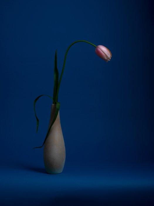 Ursula van de Bunte - Tulip in Blue, Antiek en Kunst, Kunst | Designobjecten