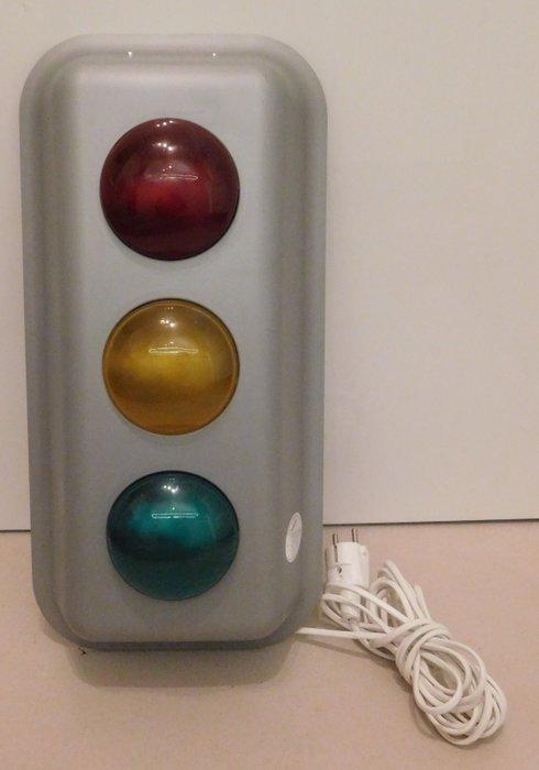 IKEA - Wandlamp - V0010 - Plastic - Stoplicht, Antiek en Kunst, Antiek | Lampen