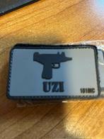 Uzi  pvc met klittenband, Verzamelen, Verzenden