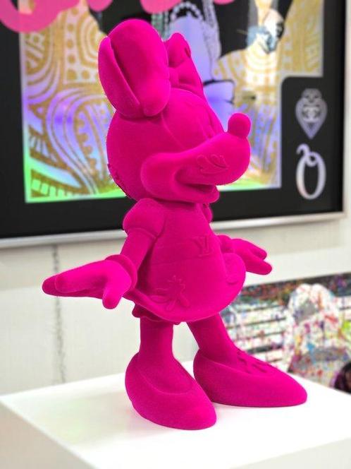 Patryk Konrad - Patryk Konrad - Minnie flocking fashion, Antiek en Kunst, Kunst | Schilderijen | Modern