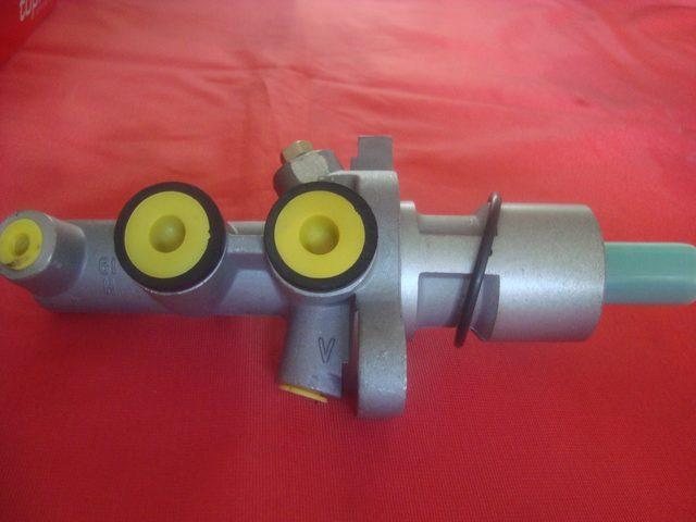 Hoofdremcilinder |, Auto-onderdelen, Remmen en Aandrijving, Ophalen of Verzenden