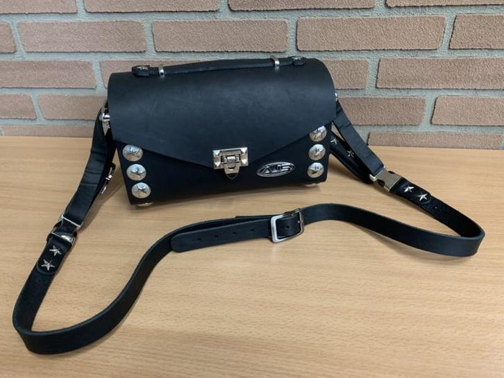 Hand/schouder tas pistol black western tas, Auto-onderdelen, Overige Auto-onderdelen, Nieuw, Ophalen of Verzenden