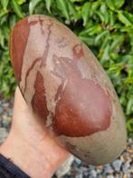 Unique XXL Shiva Lingam, 20 x 10 cm- 2.746 kg