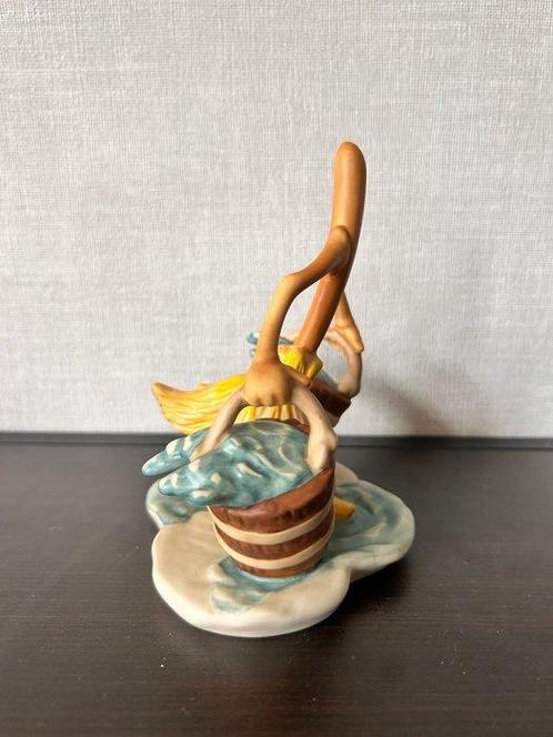 WDCC - Fantasia - 1 - Stripfiguur met bezem en emmers met, Verzamelen, Disney