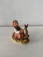 Hummel - M.I. Hummel - Figuur - Mädchen mit Vogel - TMK6 -
