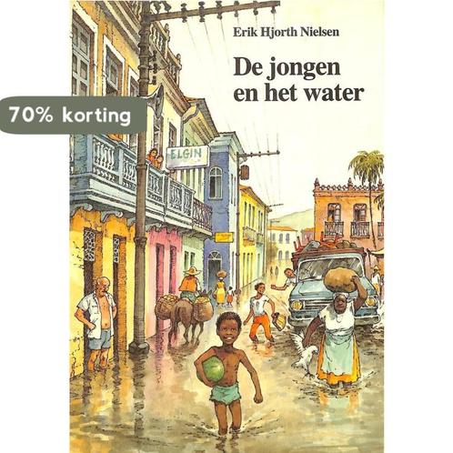 De jongen en het water. Een verhaal van een stadje in, Boeken, Kinderboeken | Jeugd | 13 jaar en ouder, Gelezen, Verzenden