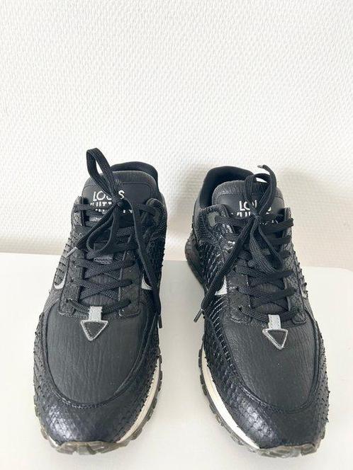 Louis Vuitton - Run Away - Low-top sneakers - Maat: EU 44.5, Kleding | Heren, Schoenen