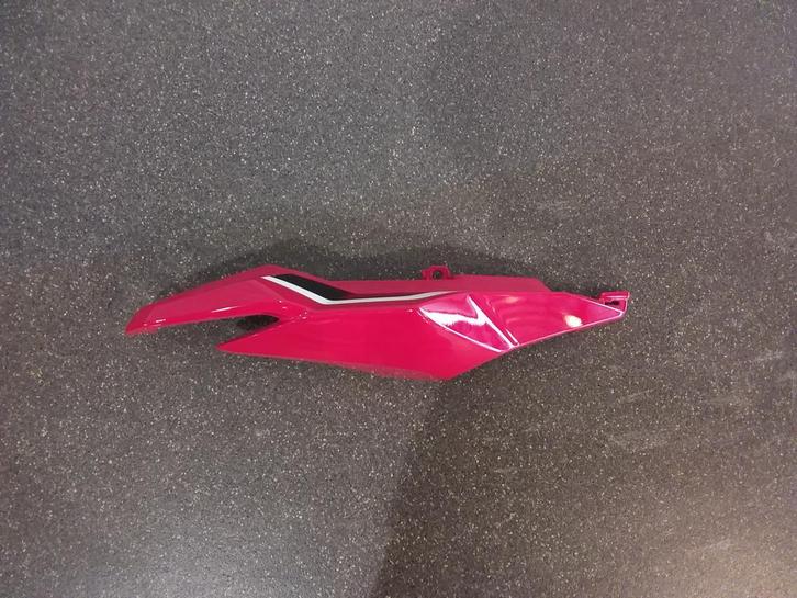 Kuipdeel rechts achter Honda CBR 650 R, Motoren, Onderdelen | Honda, Gebruikt, Ophalen of Verzenden