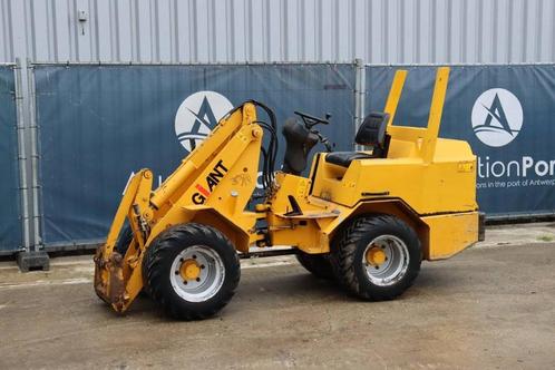 Veiling: Kniklader Giant V451T Diesel 2005, Zakelijke goederen, Machines en Bouw | Kranen en Graafmachines, Wiellader of Shovel
