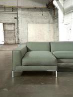 Design on Stock Aikon | Groen (NIEUWSTAAT), Huis en Inrichting, Banken | Bankstellen, 250 tot 300 cm, Ophalen of Verzenden, Zo goed als nieuw