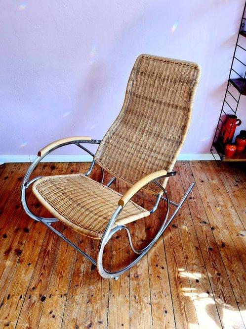 Schommelstoel - Rattan - Bauhaus, Antiek en Kunst, Antiek | Meubels | Stoelen en Banken
