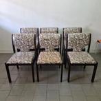 Zes stoelen uit de jaren 80