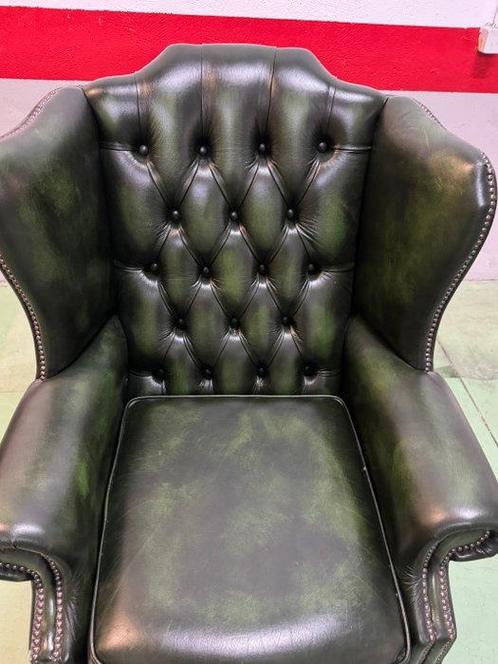 chesterfield - Stoel (2) - De Chesterfield-vingerstoel van, Antiek en Kunst, Curiosa en Brocante