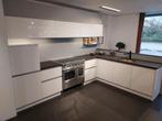 Nolte showroom keuken hoogglans wit incl. apparatuur, Wit, Hoekkeuken, Hoogglans of Gelakt, Graniet of Steen