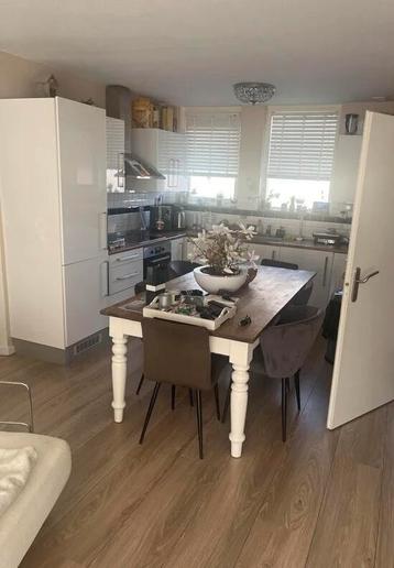 Tussenwoning te huur 4 kamers, Purmerend beschikbaar voor biedingen