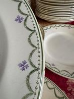Longwy - Tafelservies (33) - Model - Violetta, Dinner Set