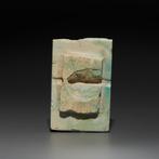 Oude Egypte, Oude rijk Faience De piramide-graftegel van