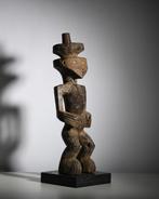 sculptuur - Mbir Kaka-standbeeld - Nigeria