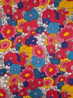 Nieuw: Marimekko-stijl mood Nordic pop Floral Tessuto