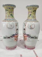 Vaas - Porselein - China - Porseleinen Chinese vazen (Zonder, Antiek en Kunst