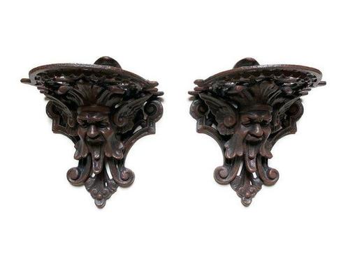 Decoratief ornament (2) - twee gietijzeren consoles - Europa, Antiek en Kunst, Curiosa en Brocante