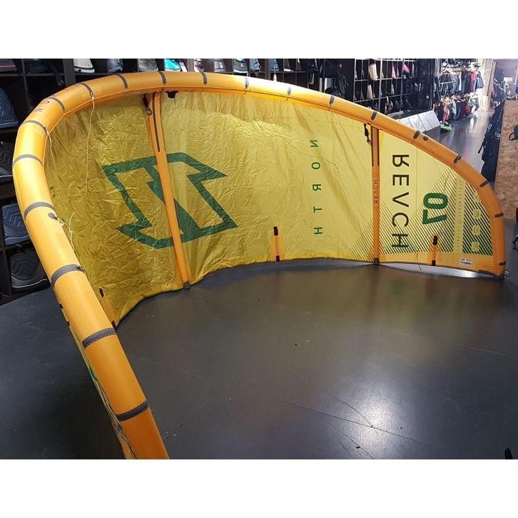 North North REACH 2021 - 7 m², Watersport en Boten, Kitesurfen, Kite, Gebruikt, 7 m², Twintip, Ophalen of Verzenden