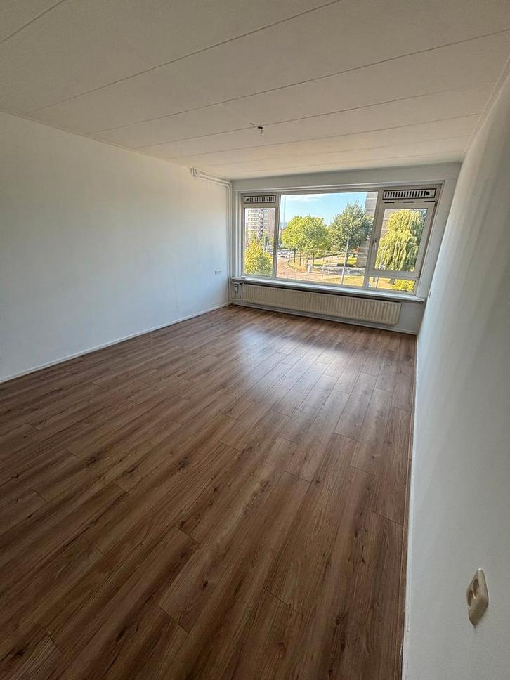 Te huur: Appartement Nieuwlandplein in Schiedam, Huizen en Kamers, Huizen te huur, Zuid-Holland, Appartement