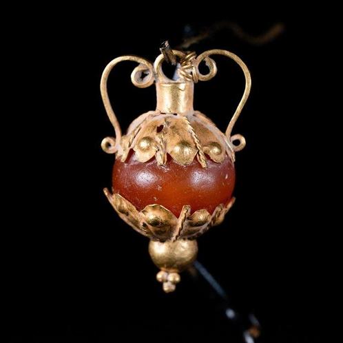 Kushan-rijk Gouden amfora hanger, 3,19 gram, 23 mm - Spaanse, Verzamelen, Mineralen en Fossielen