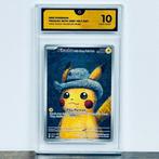 Pokémon - Pikachu with Grey Felt Hat - Van Gogh Museum Promo, Hobby en Vrije tijd, Verzamelkaartspellen | Pokémon, Nieuw