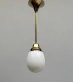 Plafondlamp - Opaline glas - Vintage hanglamp van messing, Antiek en Kunst