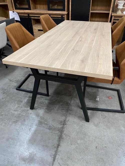 Moana eettafel, kleur fresh oak, Huis en Inrichting, Tafels | Eettafels, Nieuw, Metaal, Overige materialen