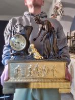 Figurale pendule Empire - Verguld brons - 1820 - Zeer