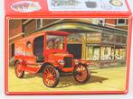 AMT 1024/12 Ford Model T 1923 Coca Cola Delivery 1:25