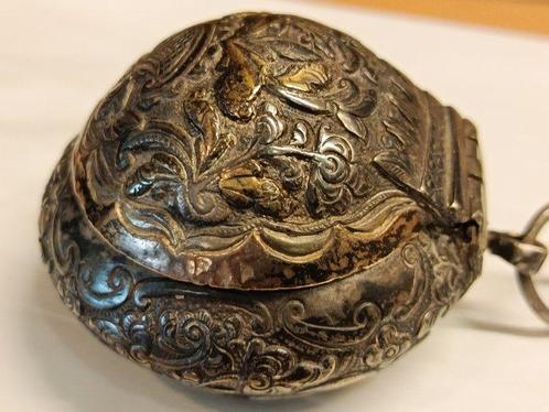 Kalkcontainer voor betel kauwen - Indonesië, Antiek en Kunst, Kunst | Niet-Westerse kunst